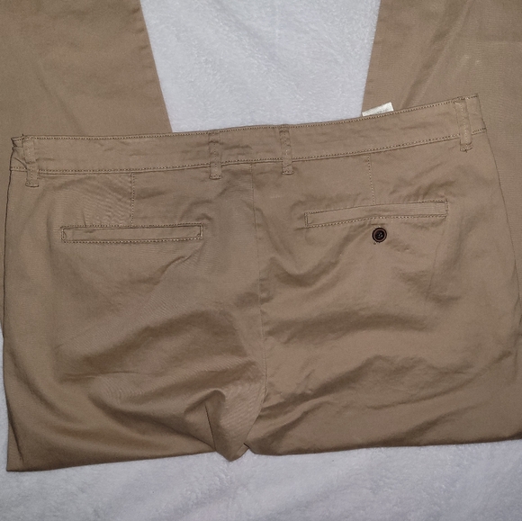 Used Khaki Pants - Picture 5 of 5